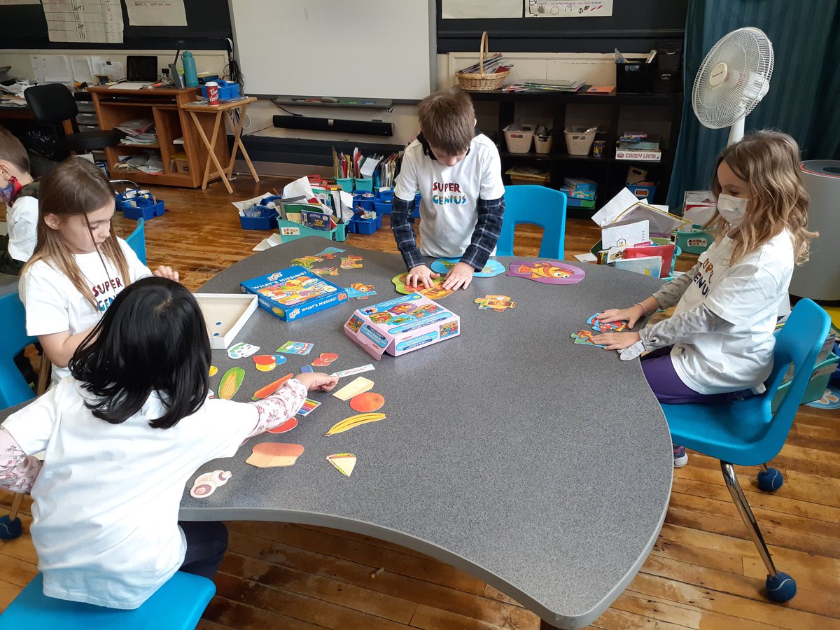 mrspsgr1s's tweet photo. Finally reclaiming our learning space! Collaboration, group work and lots of sharing coming our way! New furniture and we opened the game shelf today!! #grade1isfun #lotsofspace #working together @ConnaughtDSBN https://t.co/M29cTaHODM