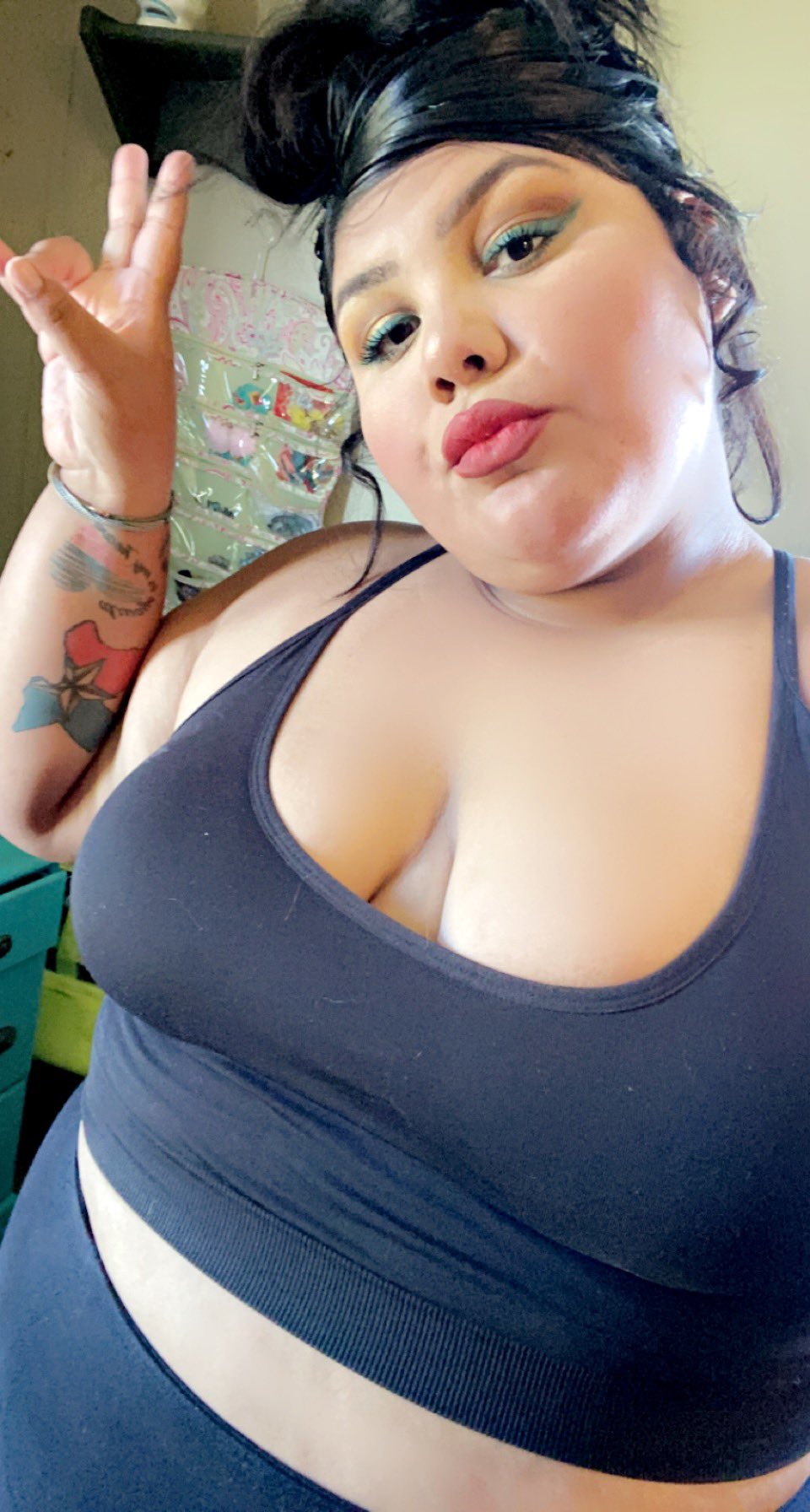 It’s been one long ass day 💪🏽now time time to film😘 https://t.co/DrLEt7t3OY