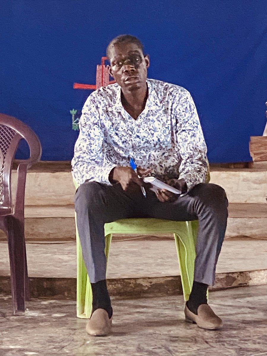 SeneWest's tweet photo. Hon. John Nyarba, the DCE of Sene West District, visited the Drobe electoral region on April 6, 2022, accompanied by numerous senior Assembly employees, to engage with locals and answer questions concerning their progress. @LGSghana @mlgrdgov @GhanaPresidency @moigovgh https://t.co/uz8UAmm5U4