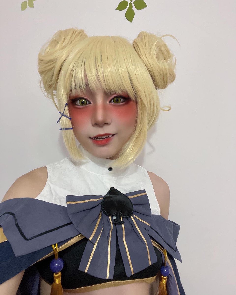 vampirefangsxxx's tweet photo. Sexy vampire fangs🧛‍♀️🧛‍♀️🧛‍♀️
#fangs #vampire #vampirefangs #吸血鬼女孩 #バンパイア #吸血鬼 #ドラキュラ #cape #マント #sexyvampire #vampirella #femalevampire #cutevampire #cutevampire🧛‍♀️ #vampirecape #asianvampire https://t.co/lYcDtPFgvc