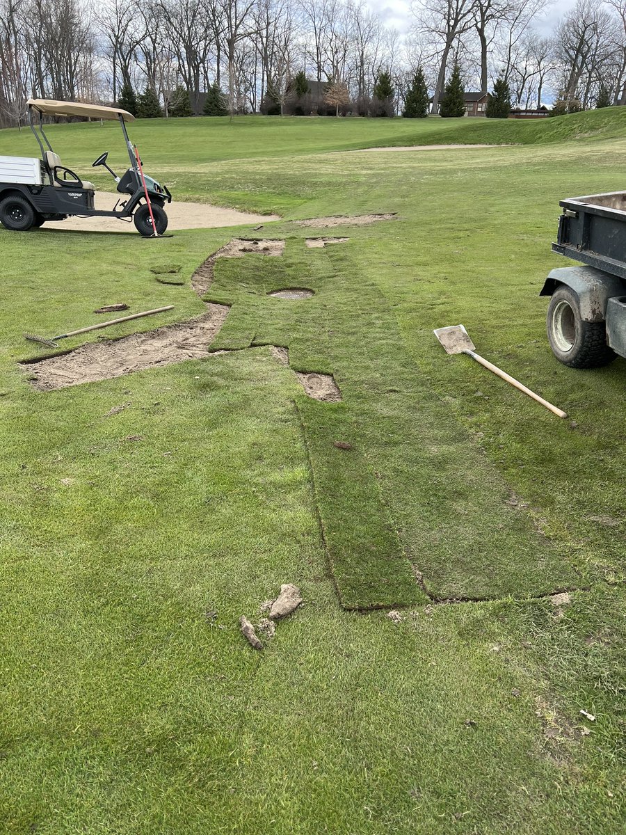mdvessely's tweet photo. AirPod’s + @TheMasters app+sod work= a good cool damp Friday project. #catchbasin https://t.co/7vipjiMxqW