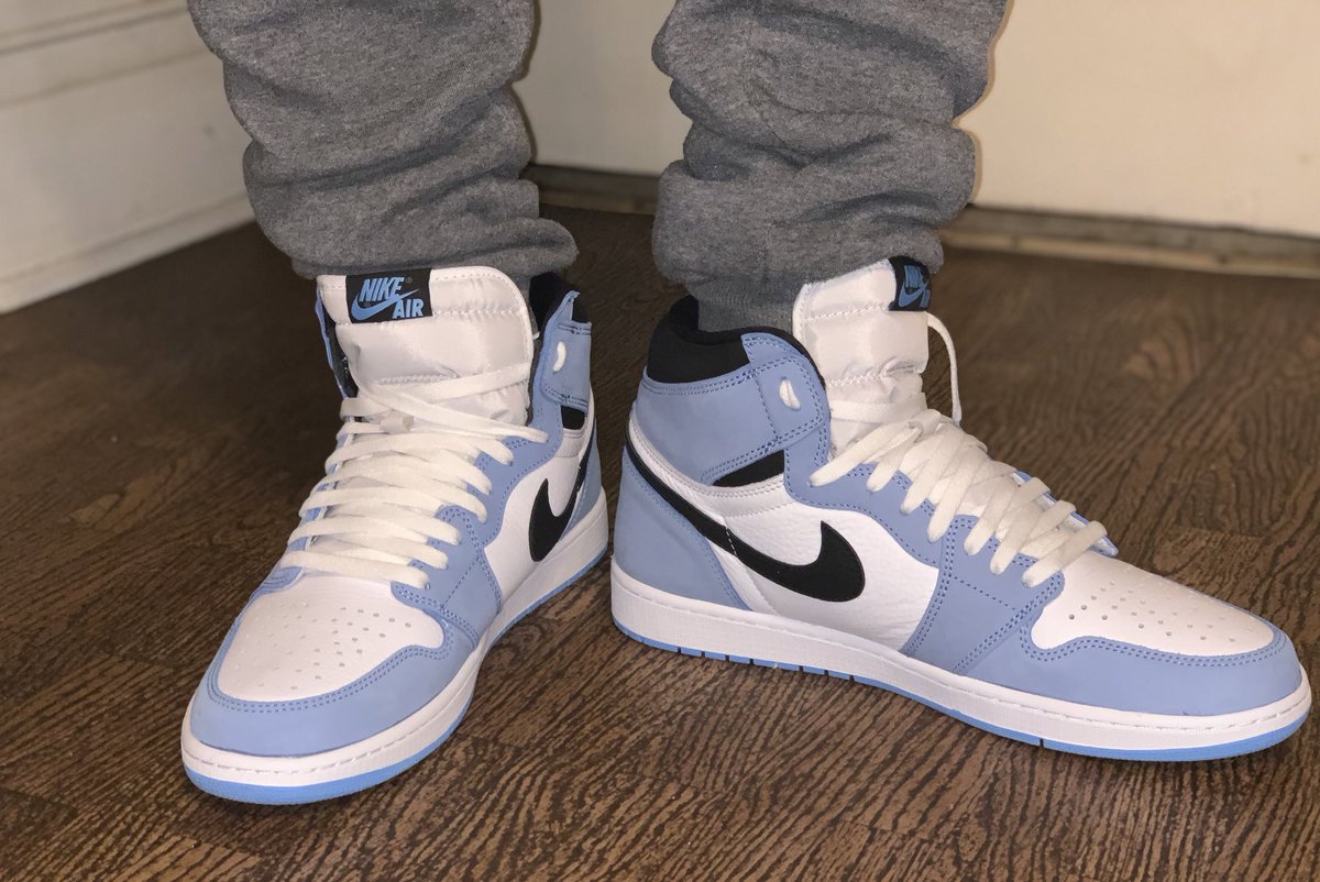 BigDmilz's tweet photo. It’s been a while. Today’s #Unds: AJ1 University blue thangs on feet. Shirt by @mrFOAMERSIMPSON and @young_buckets. #QuarantineDripCheck #kickcheck #snkrsliveheatingup #KOTD https://t.co/RATVDo3bKn