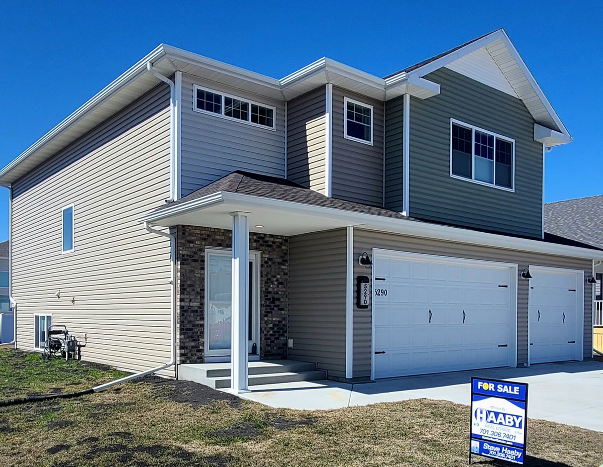 HaabyRealEstate's tweet photo. ***NEW LISTING***

4 BR/3 BA/3-stall in West Fargo - $309,900!

More pics &amp; info here:

https://t.co/TjRS4ZVwr3

Offered By:

Steve Haaby - Broker - Haaby Real Estate
701.306.7401 - https://t.co/1Vq32ALg57
SteveHaaby@HaabyRealEstate.com https://t.co/g05xlgRK3X