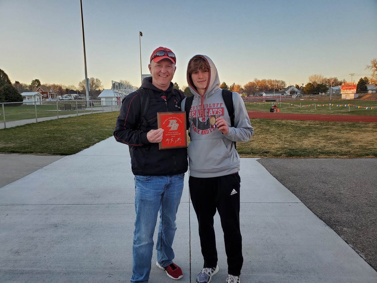 SB_TrackField's tweet photo. @RansenWilkins was voted the Broken Bow Invutational Boys Athlete of the Meet for three gold medals: 200m (23.03), 4x100 and 4x400 #bearcatspeed https://t.co/Hex4vZZYyW