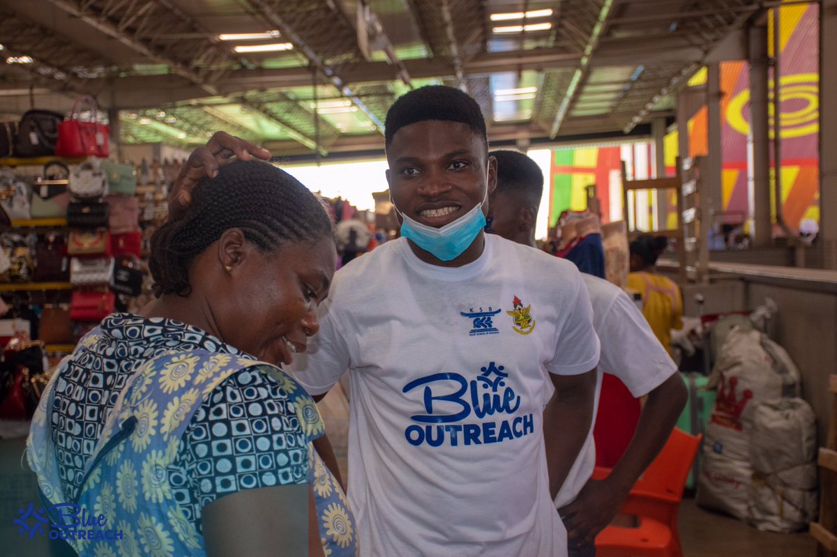 ekow_jr's tweet photo. 2nd April, 2022

During the flagship program on market outreach, I ceased the opportunity to interact with few market women on ‘the effect of government decisions on their business, e-levy, bookkeeping among others whiles I executed my job as the Head of Media. 

#BlueOutreach https://t.co/4JWjYYxf9U