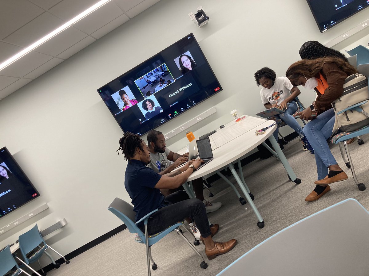 DrTee_3's tweet photo. Today was our final research meeting of the year. Great way to finish with a couple of @ASHEoffice proposals and our traditional walk over to the union for some Jamaican grub. @homeplacerc coming in hard for Fall 2022. #BlackGradStudents https://t.co/LHHJ0vbmku