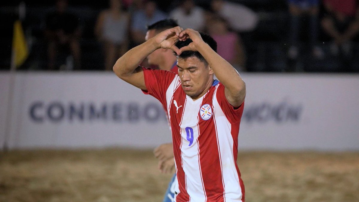 lospynandipy's tweet photo. #APFFútbolPlaya 🇵🇾
⏳ Resultado final:
La selección absoluta venció por 8-2 a @laverde_fbf 🇧🇴.
⚽️🇵🇾:
Jesus Martinez (x2)
Carlos Benítez (x2)
Néstor Medina
Gustavo Benítez
Sixto Cantero
Luis Ojeda
#OrgulloPynandi 👣
#LigaEvoluciónFP
📸 AFA Evolución. https://t.co/C2u6h69tOI
