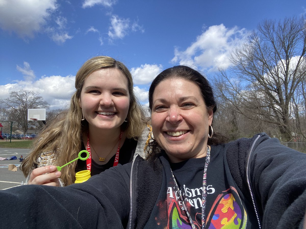 Donna Daley tweet media