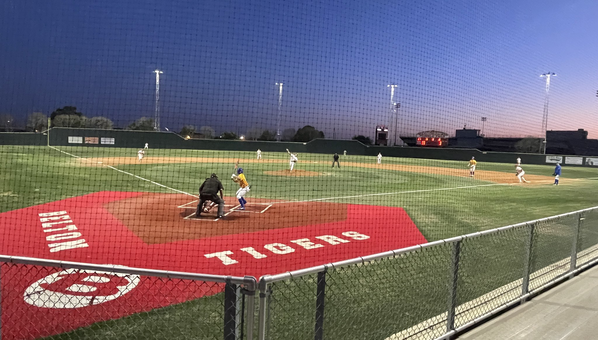 Randy Pittenger on Twitter "⚾️ Belton Tiger Baseball ⚾️ Beautiful