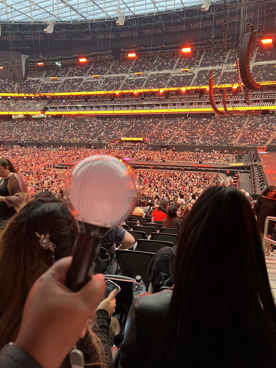 One hour to go we’ve got a seat next to us for sale #PTD_ON_STAGE_LV #bts #PTD_ON_STAGE_LasVegas #BTSTICKETSELLING