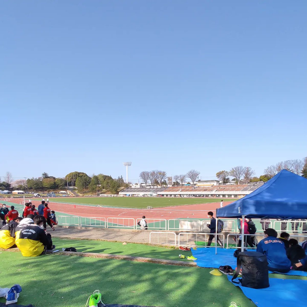 BeyonD24587019's tweet photo. BeyonD2年目シーズンイン！
【県記録会】
100m
岩見 11"23(+1.0)
和田 11"14(+1.0)
坂内 11"28(+4.0)
金子 DNS(+1.9)

天気に恵まれ良いシーズンインができました！
今シーズンは10秒台を目指してメンバー全員頑張ります！

#三ツ沢陸上競技場 https://t.co/wJ3NZkCS2Z