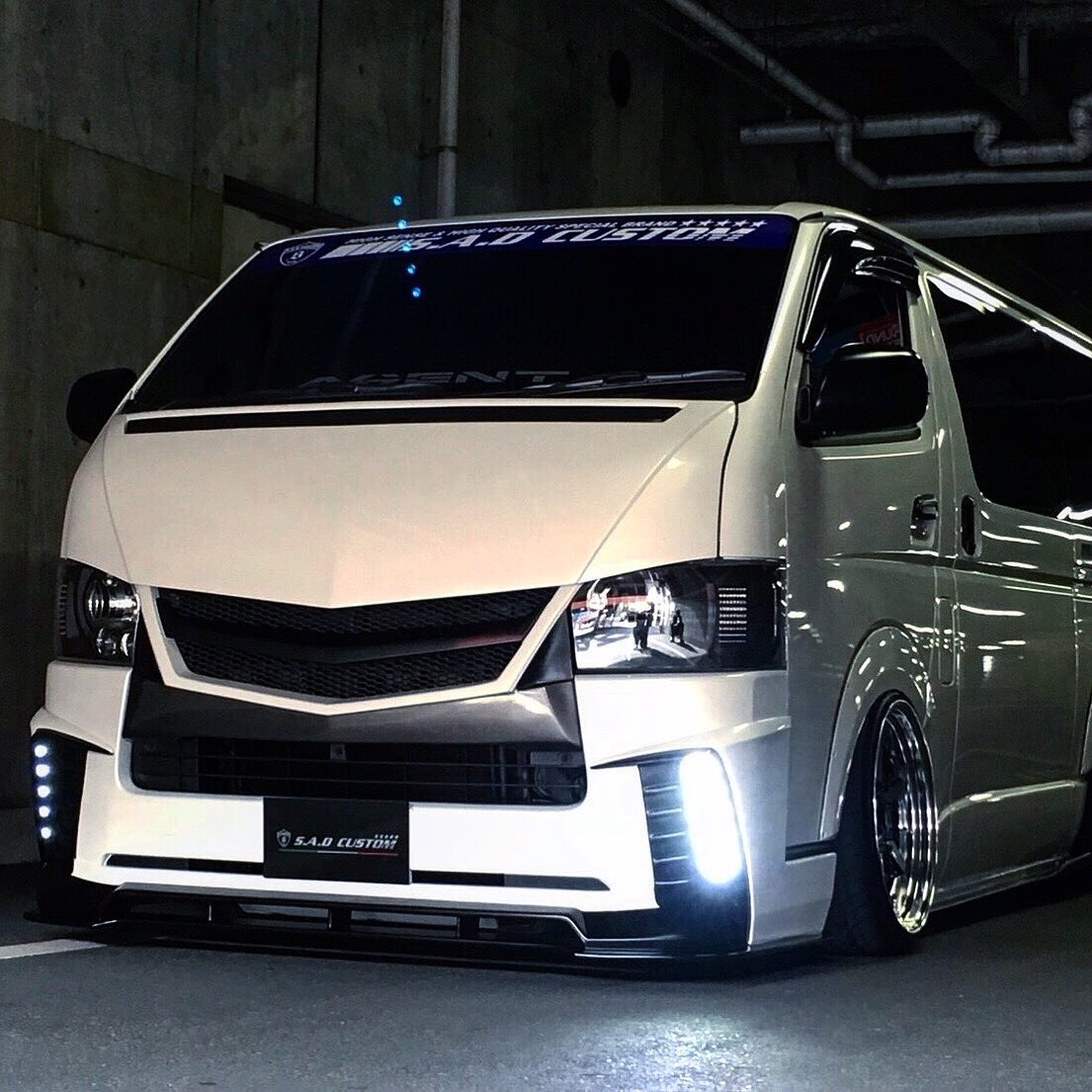 sad_custom_jp's tweet photo. AGENT HIACE

#sad #sadcustom #sadcustomjapan #teamsad #stingerj #agent #stinger #daisy #hiace #200hiace #widehiace #granace #narrowhiace #nv350 #caravan #fabulous #vipcar #vipstyle #stance #outrip #stancenation #customcar #ハイエース #ハイエース #キャラバン
@sadcustomjapan https://t.co/lDWwWj7NmK