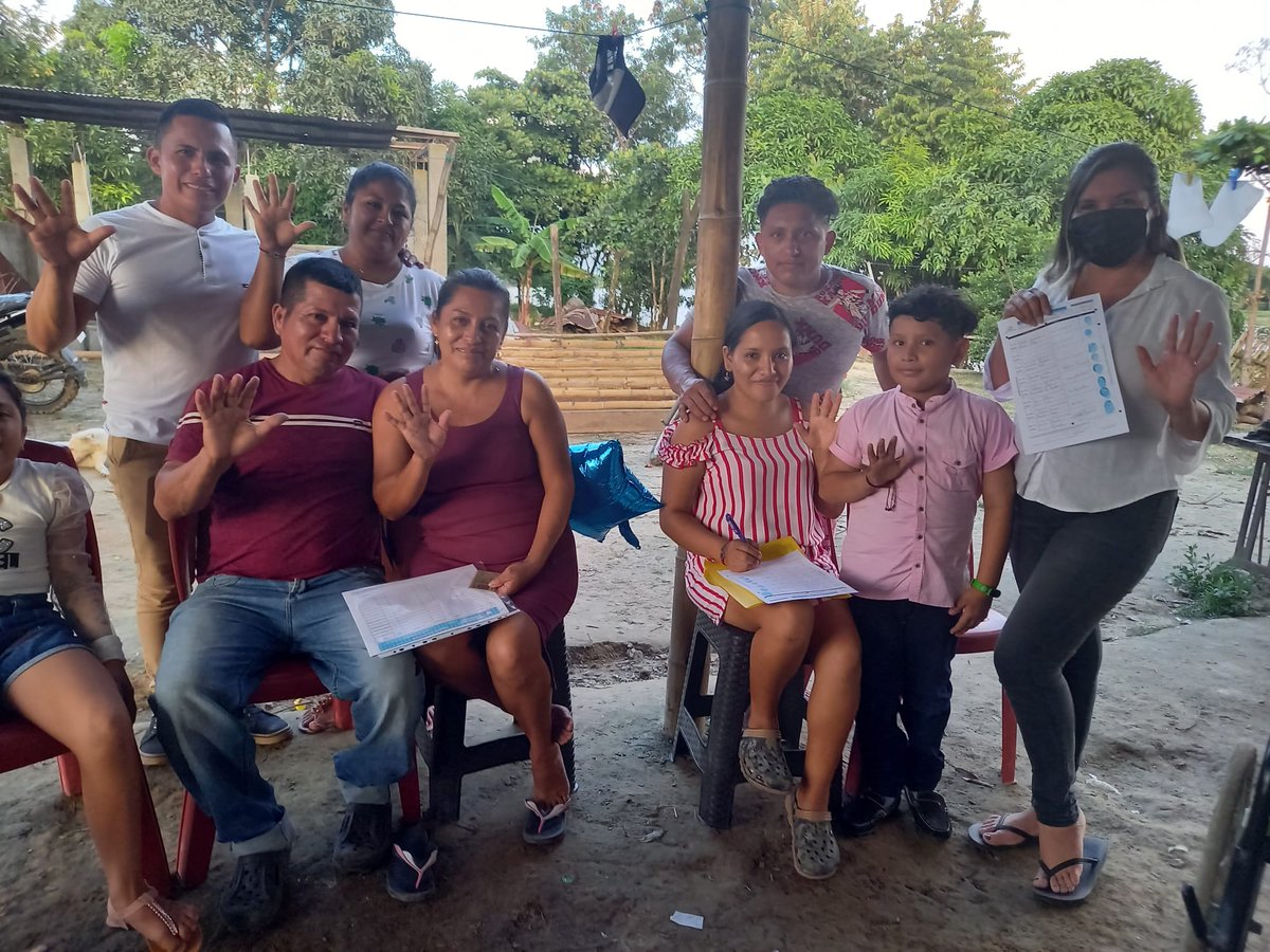 Distrito4G's tweet photo. #BasesDeLaRevolucionCiudadana 
#BrigadasProvinciales
#UneteALaRC5  
#DauleEnTerritorio Seguimos en el proceso de Afiliacion.
Visitamos Recintos Brisas, Huanchical ,MAGRO SAN ,Gabriel . Plan América
@MashiRafael @VeroGuevarav
@JessekaVasquezR @ecuarauz https://t.co/rPn75DpYUj