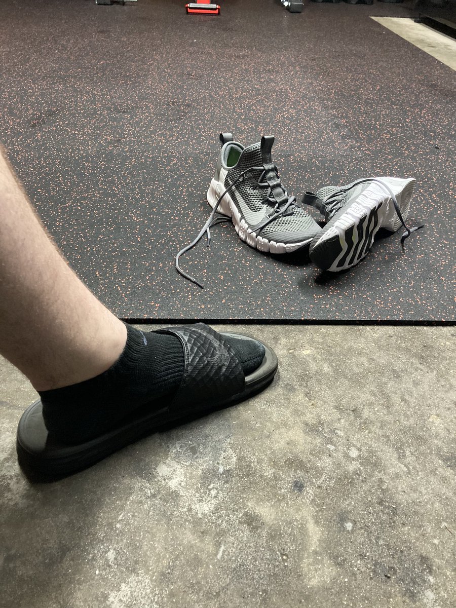CoachMason33's tweet image. A clean gym is a happy gym. These shoes just came in yesterday, and they’re not leaving this garage unless I move out. #lineofdemarcation