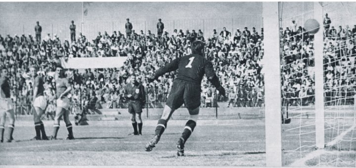 Una mirada distinta del gol de Leonel Sanchez a Lev Yashin.

Arica. Mundial de 1962