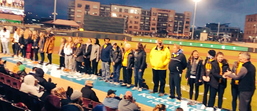 Alter Lady Knights Basketball tweet media