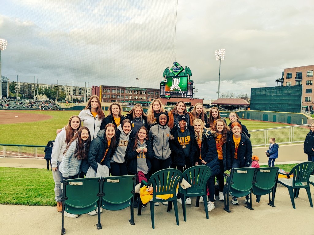 Alter Lady Knights Basketball tweet media