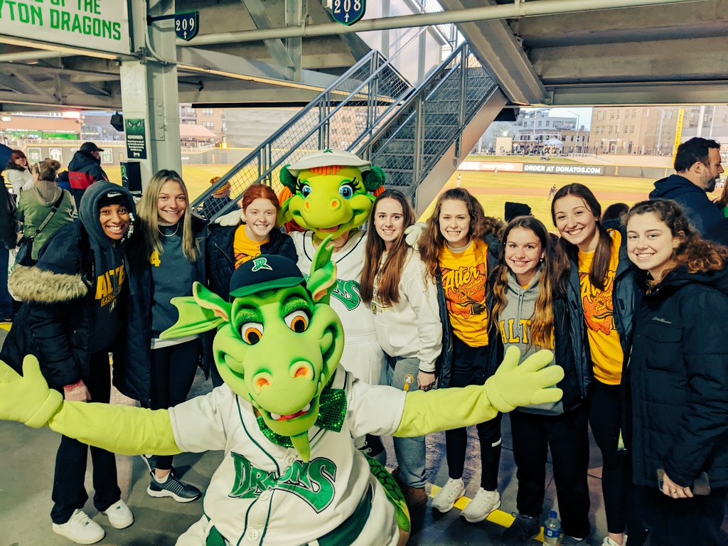 Alter Lady Knights Basketball tweet media