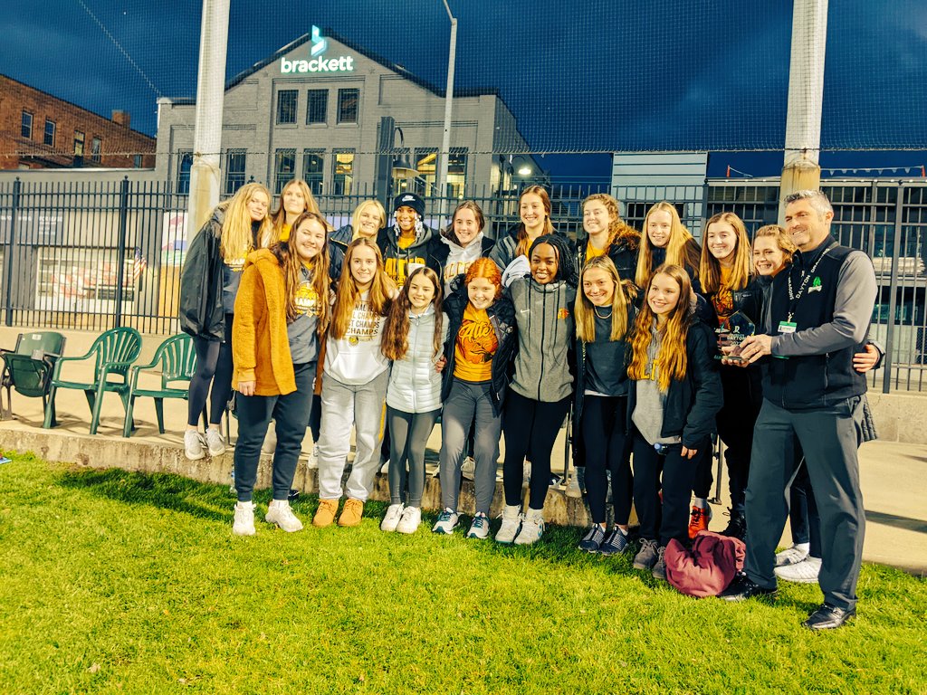 Alter Lady Knights Basketball tweet media