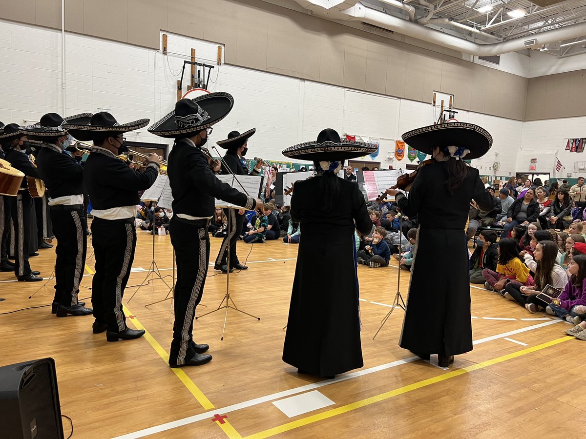 LemanMariachi tweet media