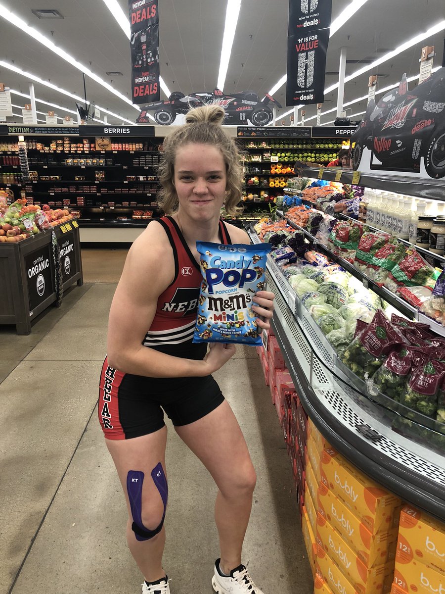 huskerland1's tweet photo. Annual Hy-vee singlet run #AAUduals #feartheear https://t.co/rgyWhR5qQL