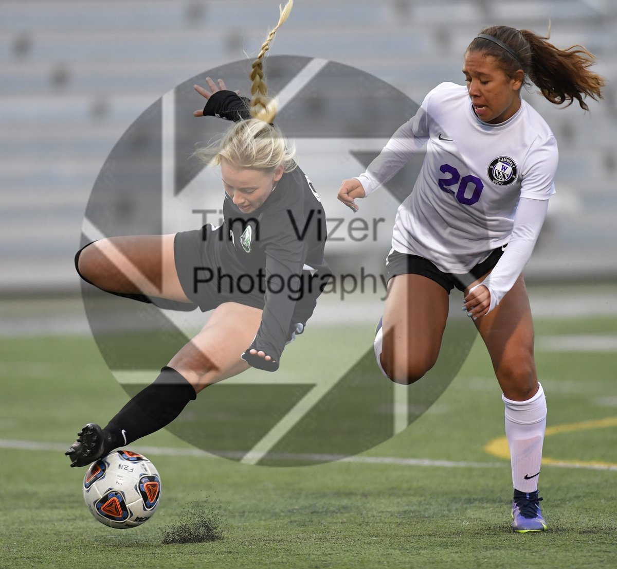 TimVizerPhoto's tweet photo. Fort Zumwalt North @FZNsoccer beat Fort Zumwalt West @FZWSoccer 2-1 in girls soccer Friday night. See a Steve Overbey @overbey13 story and a photo gallery at https://t.co/72khsbhCi3 @STLhssports #314sports https://t.co/vMv4fEtwqC https://t.co/Sh6OD6Tc2i