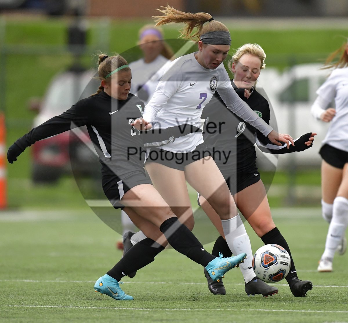 TimVizerPhoto's tweet photo. Fort Zumwalt North @FZNsoccer beat Fort Zumwalt West @FZWSoccer 2-1 in girls soccer Friday night. See a Steve Overbey @overbey13 story and a photo gallery at https://t.co/72khsbhCi3 @STLhssports #314sports https://t.co/vMv4fEtwqC https://t.co/Sh6OD6Tc2i