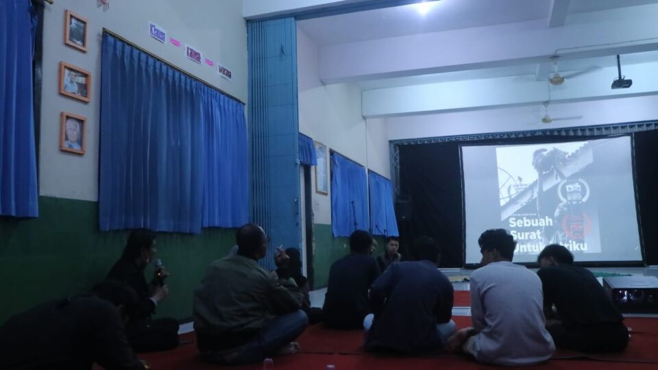 satukanalcom's tweet photo. Brantas Film Screening 2022 Diharapkan Pacu Semangat Berkarya Sineas Lokal
https://t.co/598p3bXADh, Kediri –  Sinema Kadirian bekerja sama dengan Prodi Manajemen Universitas Nusantara PGRI Kediri sukses menggelar B...
.
Baca selengkapnya : https://t.co/c0pcUEh6kO
. https://t.co/ciXrU2lAIL