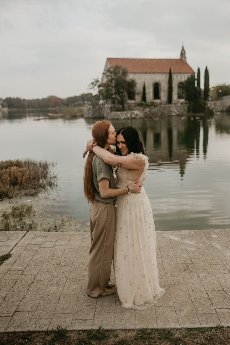 AghassiAriana's tweet photo. One whole year engaged to my best friend. 5 months til we say I do 💍 https://t.co/bnsiHDDcXG