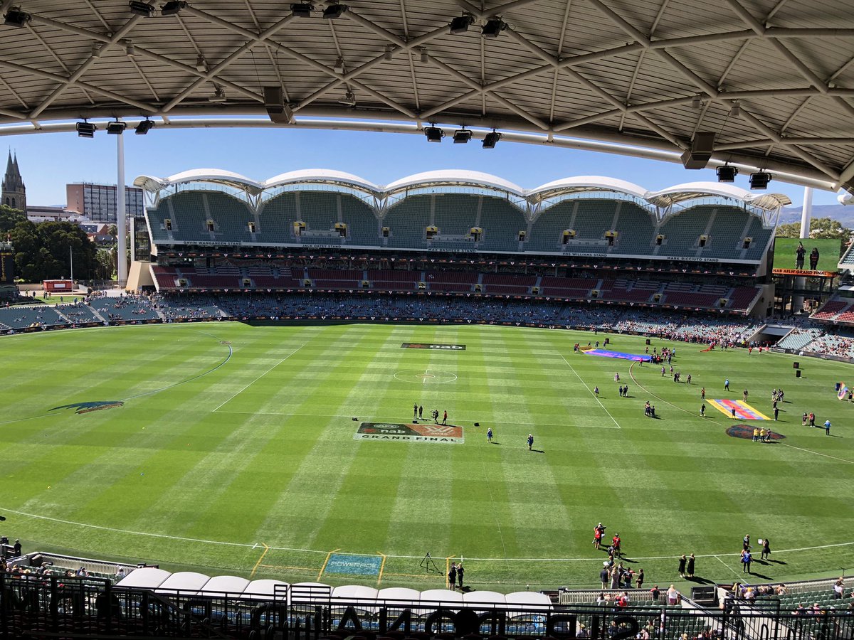 Chyloe Kurdas tweet media