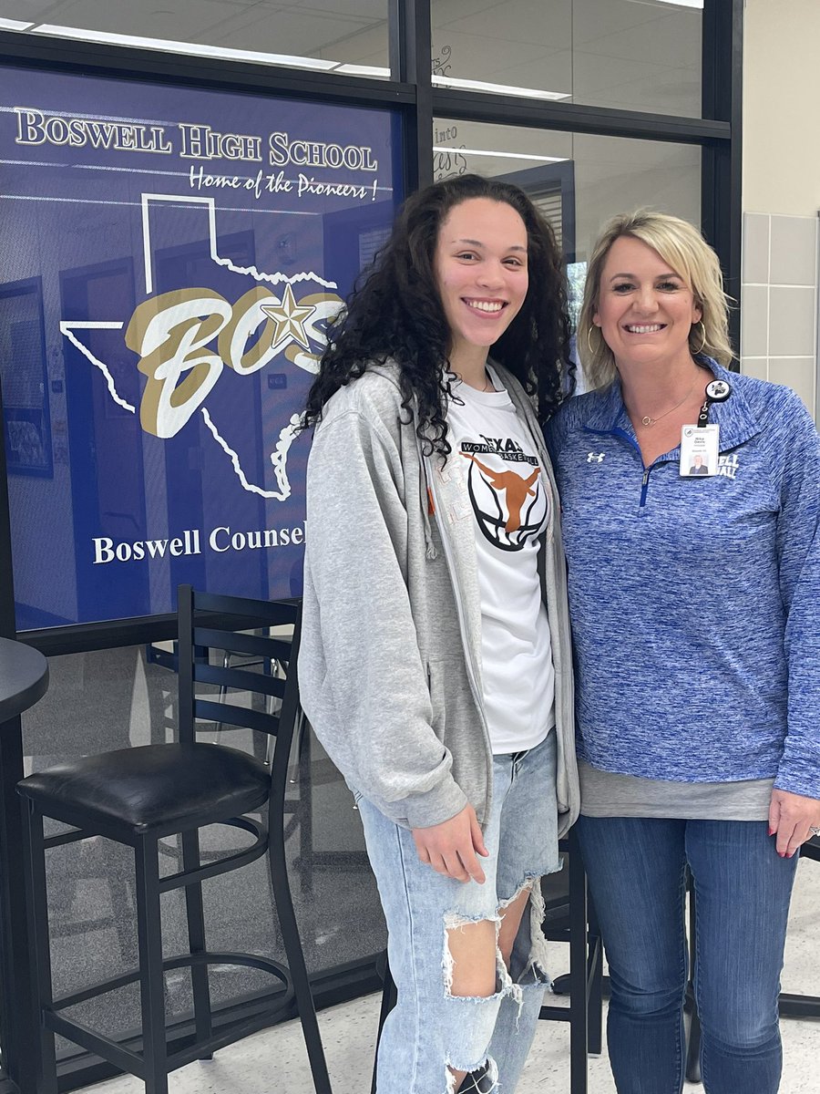 Look who came to visit! Our UT star! 💙<a href="/BoswellGirlsbb/">W.E. Boswell Girls Bball</a> <a href="/boswellhs/">Boswell High School</a> <a href="/emsisdathletics/">EMS ISD Athletics</a>