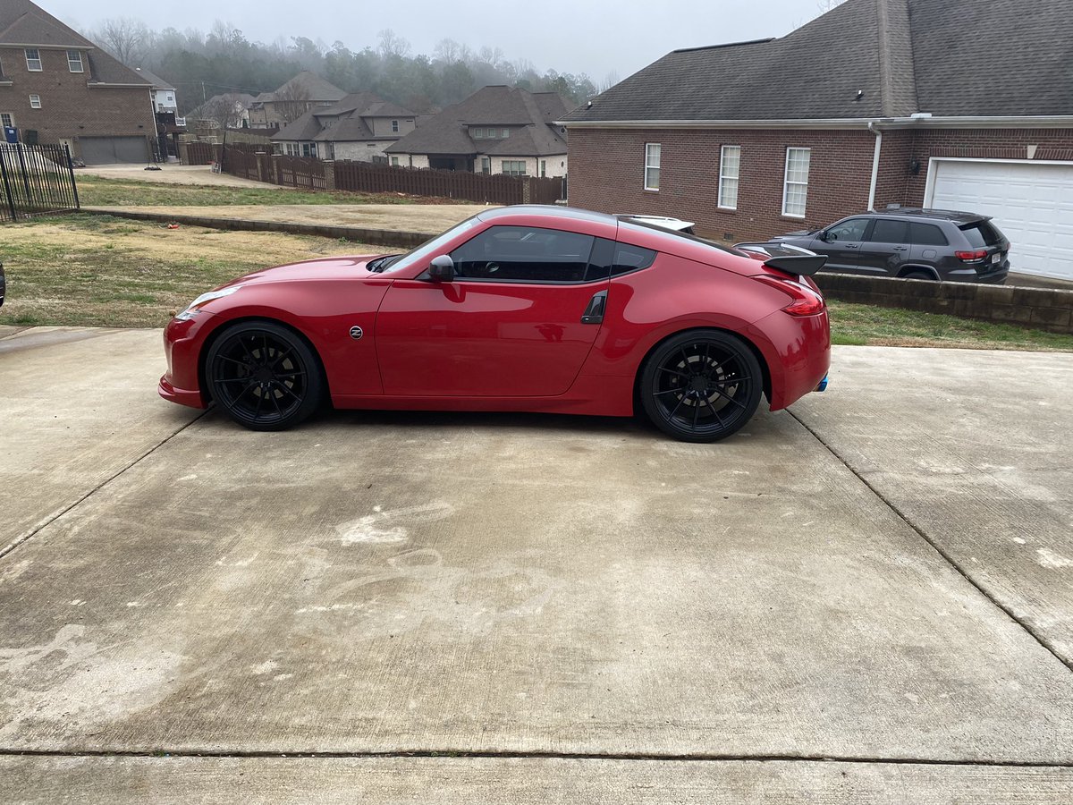 selltions tweet picture