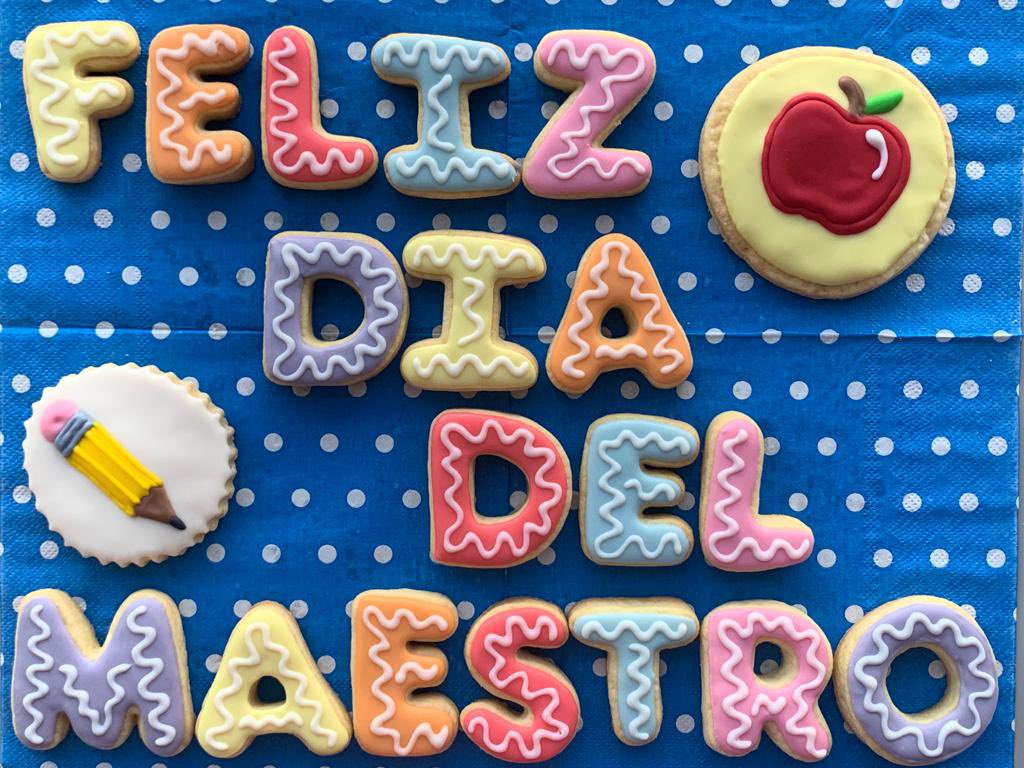 efnv94's tweet photo. Mi novia está haciendo su emprendimiento de galletitas personalizadas y decoradas. ¿Me pueden ayudar con un RT para que llegue a quien necesite un regalo práctico, delicioso y conveniente para cumpleaños y festejos?

¿No me cree? Venga mire y vea. 

https://t.co/klq1E1KC4M https://t.co/zDRiwi7HTj