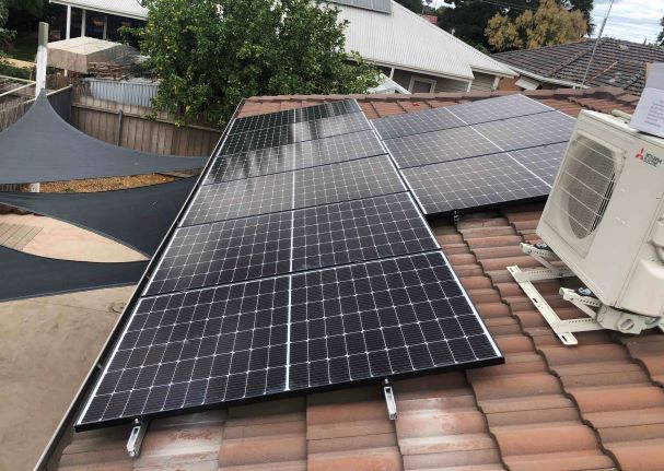 Finally after many years renting, I solar panels installed. I ended up going with 
@BlakeCampbell35
 &amp; am very happy with my decision.  If you're thinking about adding solar, I recommend Blake Campbell Solar.
#solarpanels #solarenergy #climatechange #ClimateAction #GoulburnValley