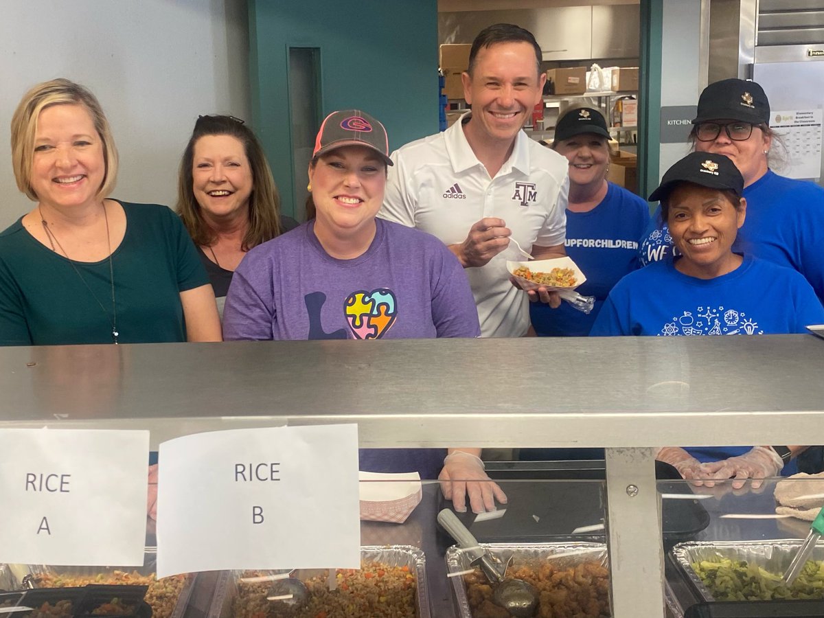 aesbinford's tweet image. Rice Battle! @DrJeremyGlenn and @ActonElementary students taste testing in the rice battle today. Students voted on the best rice to serve to kids! I LOVE that it’s student choice and love these faces that pour into our students everyday 🏴‍☠️🖤💜💛#aes3rd #actonfamily