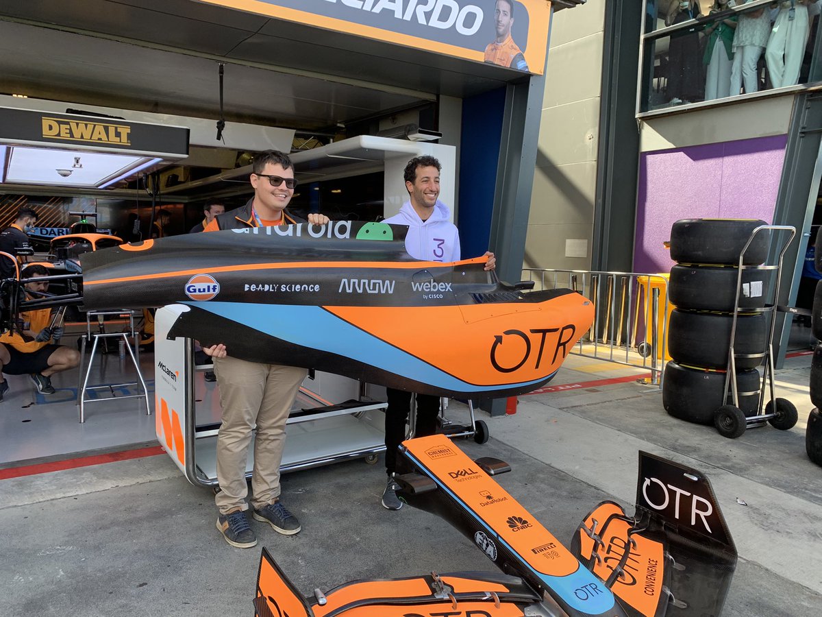 ShaunaWu's tweet photo. @Smartsheet with @corey_tutt @DeadlyScience and @danielricciardo on qualifying say at the #ausgp https://t.co/1fdwY7U8Xw