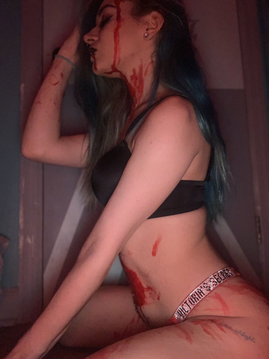 SubmissivHarlee's tweet photo. https://t.co/7vJxNnEMgh
