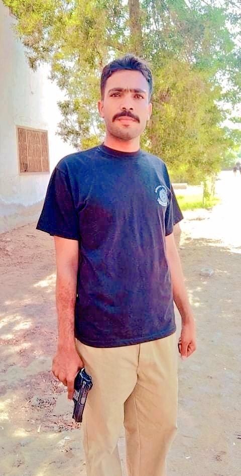 DBeerani's tweet photo. ہم اپنی ریاست کےنواب لوگ 
تیرے معیار کے محتاج نہیں
Proud To Serve🇵🇰🇭🇹 https://t.co/HMZFrFdkbo