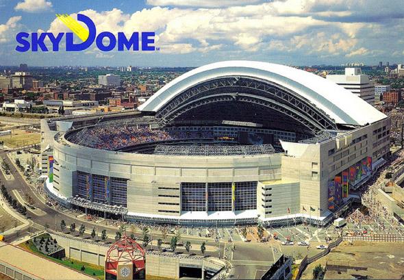 Mikeggibbs's tweet photo. I call it "Skydome".

That's the name properly decided on in a contest. A variation of Skydome was the most common entry by 'the people'.

Corporate naming is an abomination. WHY must a big company with its own tower be on a *publicly built* building? 

WE BUILT IT not Rogers. https://t.co/5fXkqrOH6i