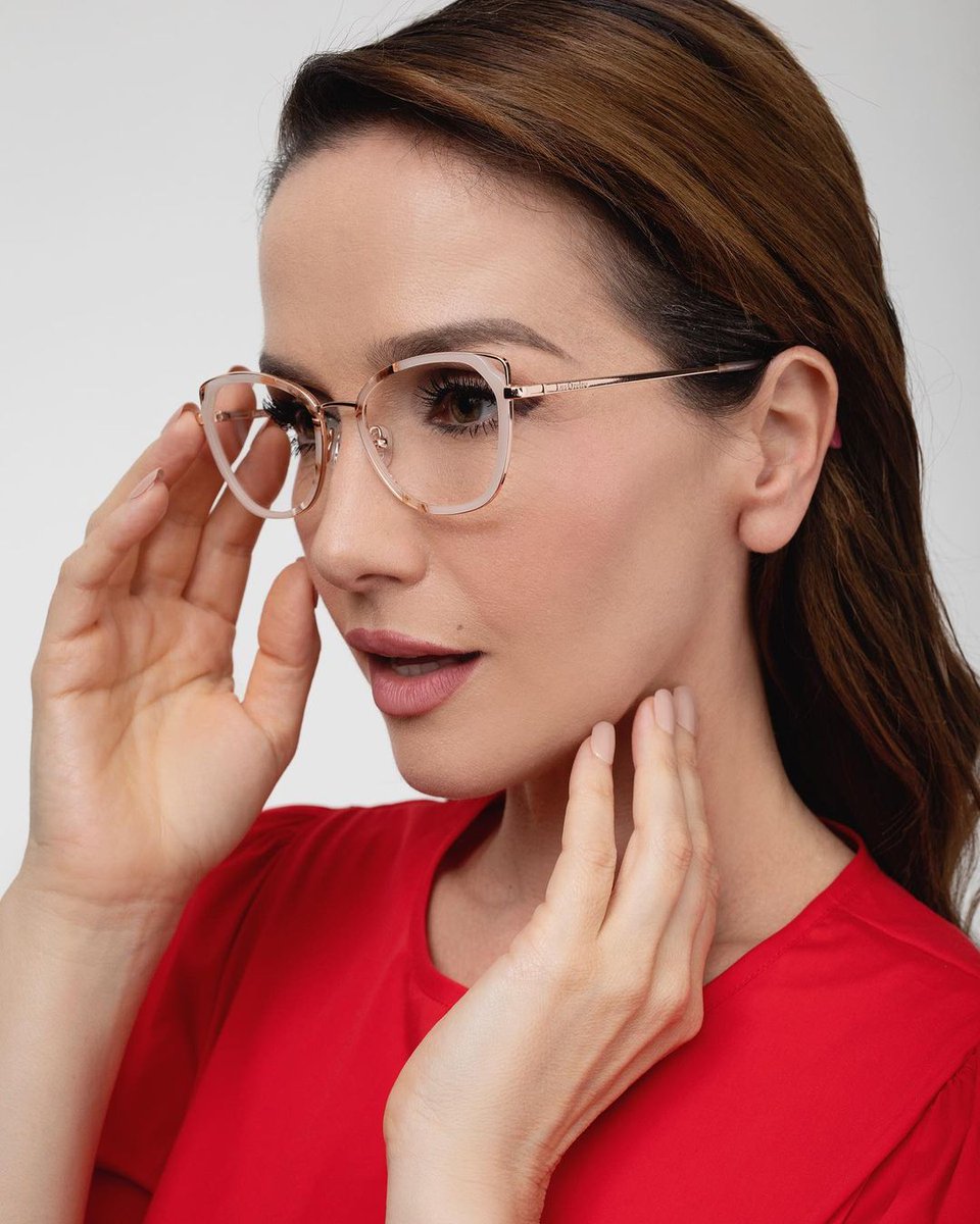 nataliaoreirogr's tweet photo. #nataliaoreiro #lasoreiro https://t.co/xn5Vch6d50