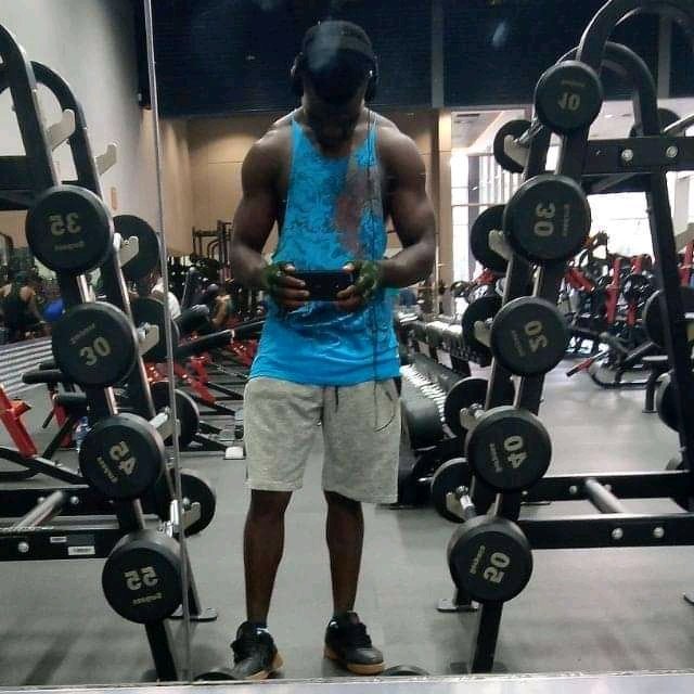 TshiamoDesigns's tweet photo. @Kgothatso___ https://t.co/cYSXD6ixcb