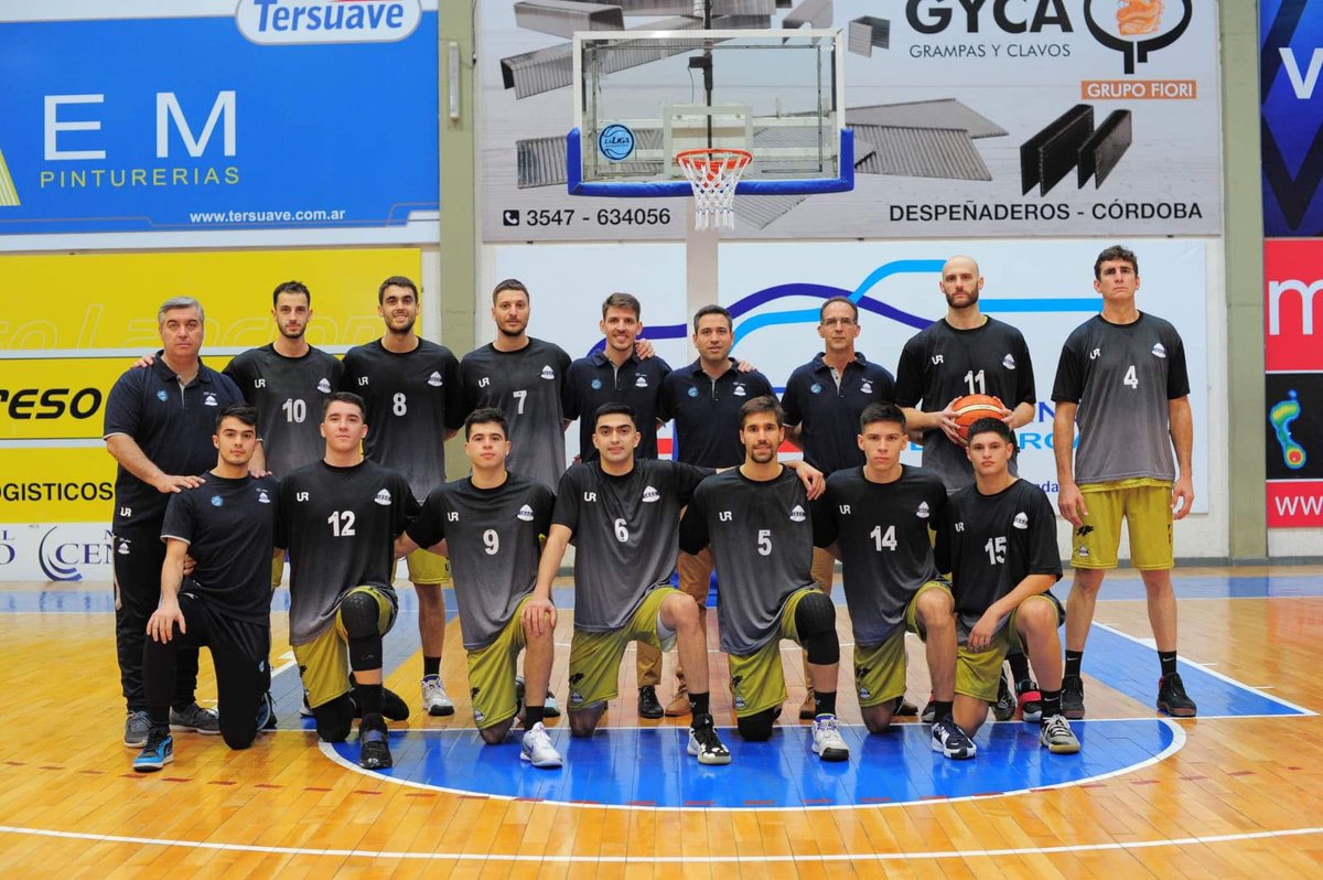 robertofmartin's tweet photo. Histórica campaña de @sociosidscoliva, que en su primera participación en la #LigaArgentina, cerró la Fase Regular con el 3º mejor registro en 30 ediciones del certamen, siendo superado únicamente por @CSM_Corrientes (@PaDAngelo) en 2012/13, y @ObrasBasket (@fhduro) en 1995/96... https://t.co/aH7vIrUvzW
