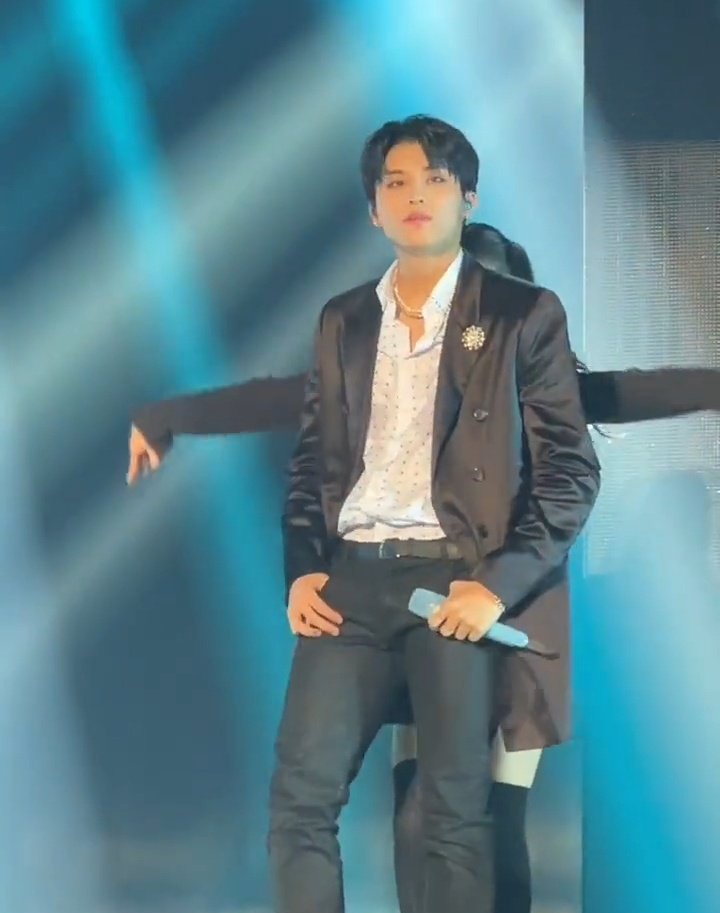 jwooxwoopy's tweet photo. I CAN'T BREATHEEEE https://t.co/TCWACKufY5