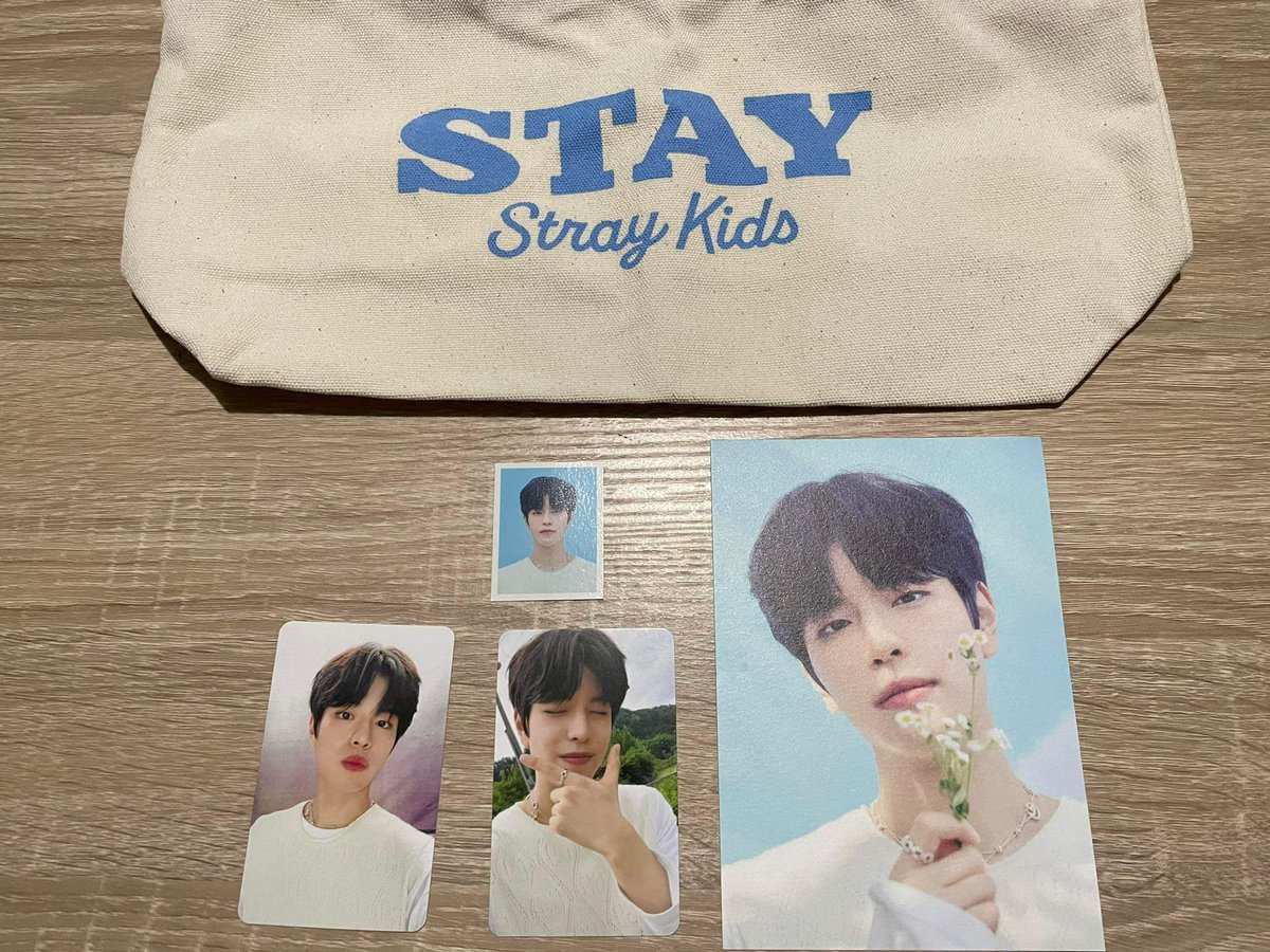 misbizz's tweet photo. ๐ #misbizzmail
hi @hyuhanul! my seungmin fankit already arrived! thankie so much for packing them well and for cute seungmin freebies ๐
#tenksuu https://t.co/xxqEkut0Eb