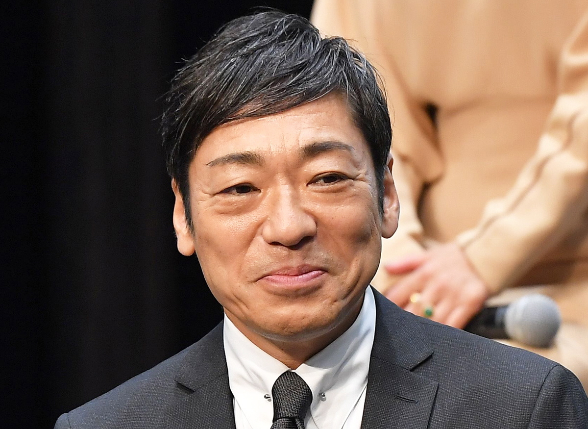 俳優 香川照之さんの昆虫好きは ビジネスカマキリ ではないかという疑惑が浮上する Togetter