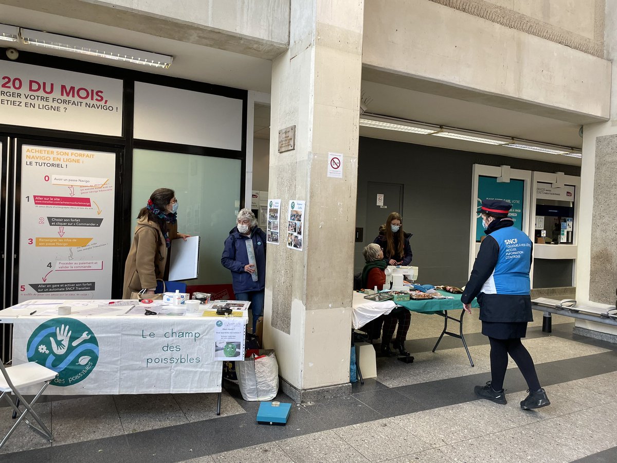 Aujourd’hui en gare de Poissy donnez une seconde vie à vos objets, ne les jetez plus ! La SNCF s’associe à l’association Le Champ des possibles <a href="/villepoissy/">Ville de Poissy</a> <a href="/assetouaparicio/">Assetou APARICIO</a> <a href="/Jemmel_Ma/">Jemmel Mahi</a> <a href="/SamiraTafat/">TAFAT Samira</a> @Sartrouville_TN @LESVOIXL_A <a href="/RER_A/">RER A</a> <a href="/lignesLNordetA/">L Nord & RER A</a>