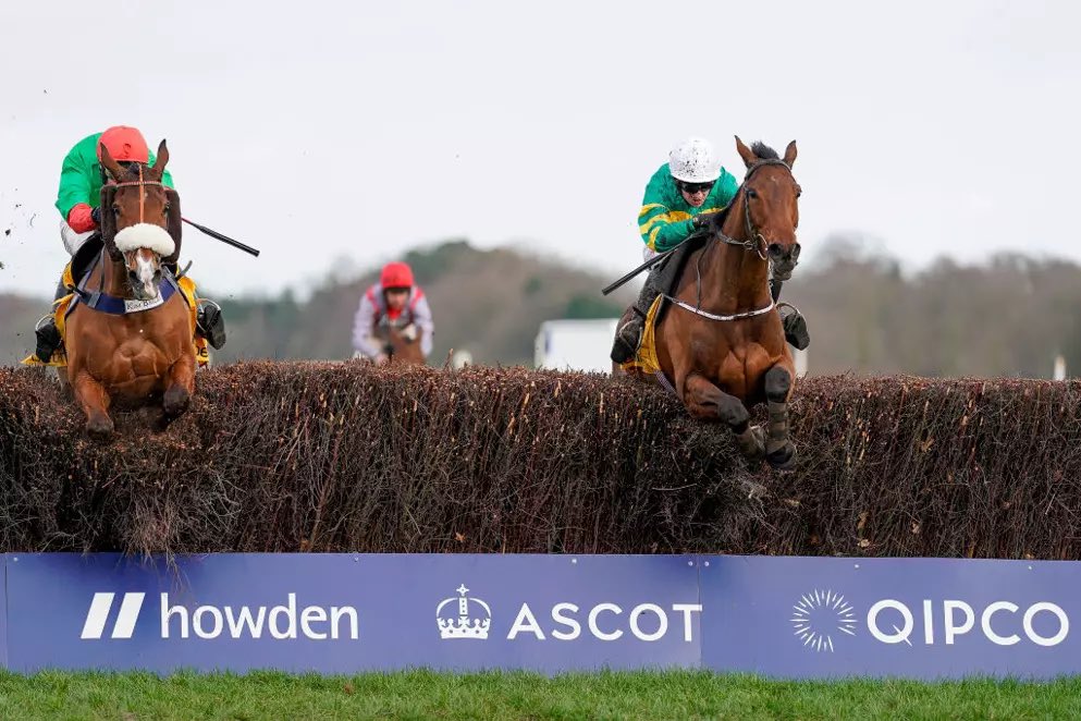 pragmatichr's tweet photo. Today is our MDβs second favourite day of the year. Christmas Day is the first. Sian loves the Grand National. Party hats will be donned, a glass of fizz will be consumed & a small, sensible wager placed. 3 horses backed this year.#twoforgold #pokerparty #commodore #grandnational https://t.co/37PXQRmajS