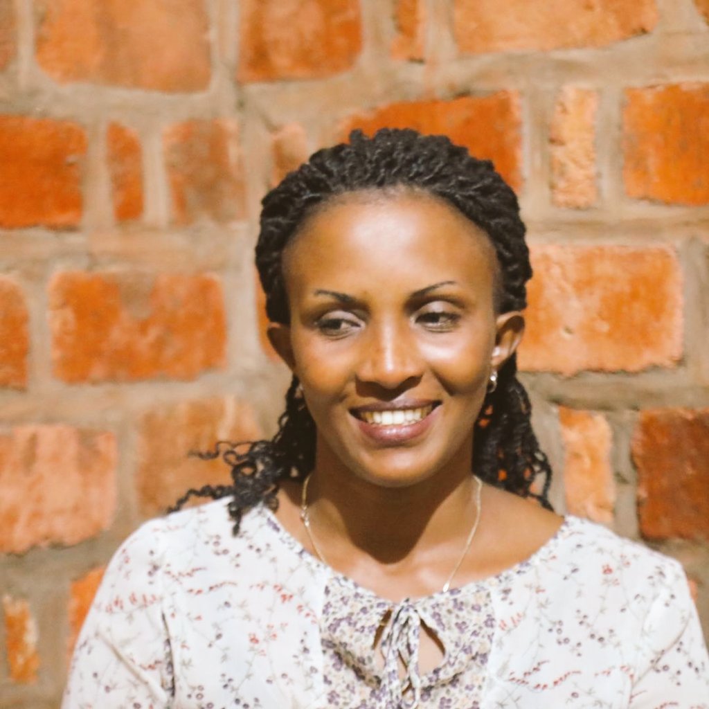 ClaudeKarangwa's tweet photo. INKOTANYI NI UBUZIMA #Kwibuka28 https://t.co/DZwwRl6GVn
