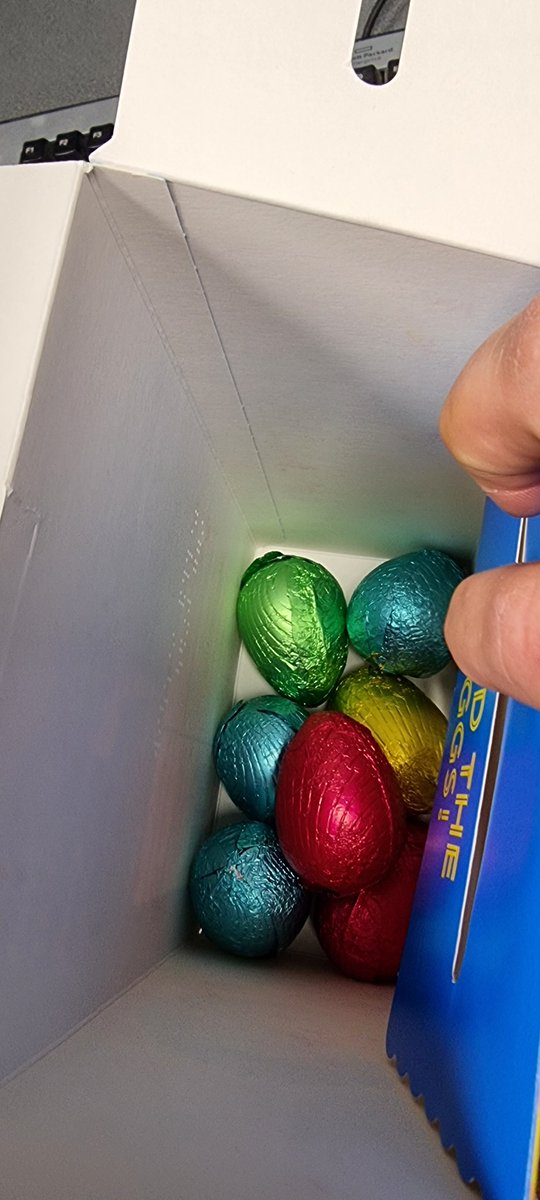 AndyBeaz91's tweet photo. Happy Hunting!

For a bit of Easter fun for the team, I decided to buy and hide some eggs around the store, warehouse and office. Those that are working the stock, from different locations are in for the chance to receive a bigger egg 😊 
@lee_westwood99 @QamarNawazRaja @coopuk https://t.co/mty4V76zzP
