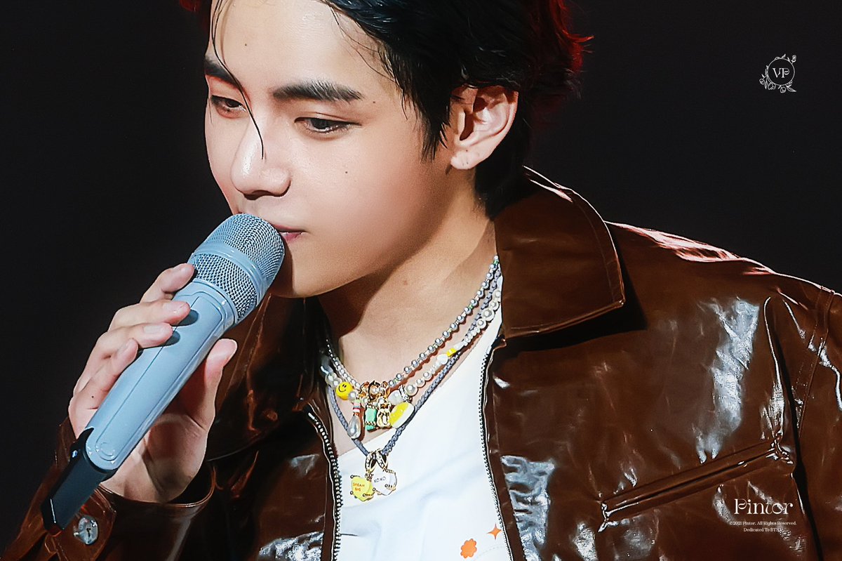 V_Pintor__'s tweet photo. 「HD」220408 PTD ON STAGE LV Day-1 #PTD_ON_STAGE_LV #태형 #TAEHYUNG #BTSV #KimTaehyung #BTS  @BTS_twt https://t.co/mG9W2FWEh8